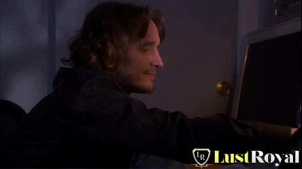 Babe with curly hair gets her pussy slammed